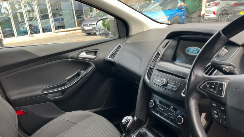 Ford Focus 1.5 TDCi 120 Titanium Navigation 5dr Diesel Hatchback